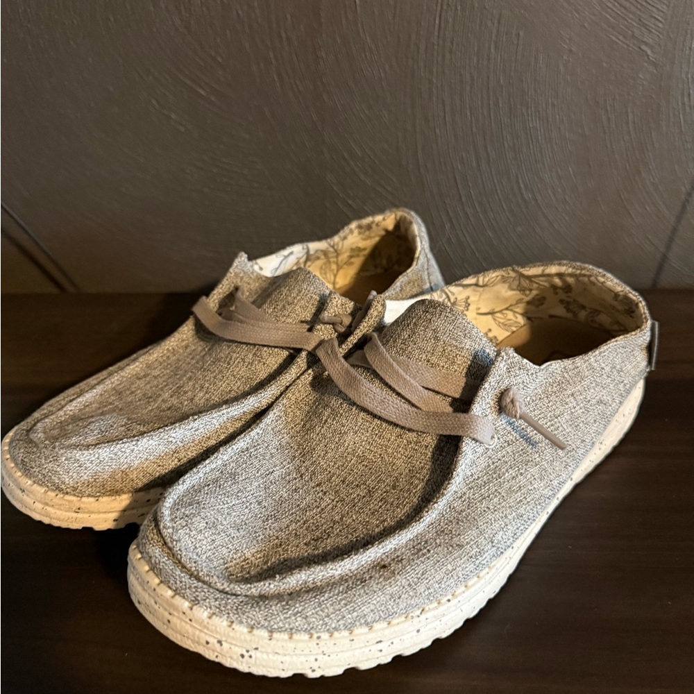 Gray Women’s Hey Dude Used Size 8